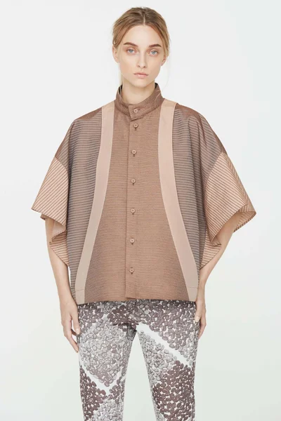 Look 16